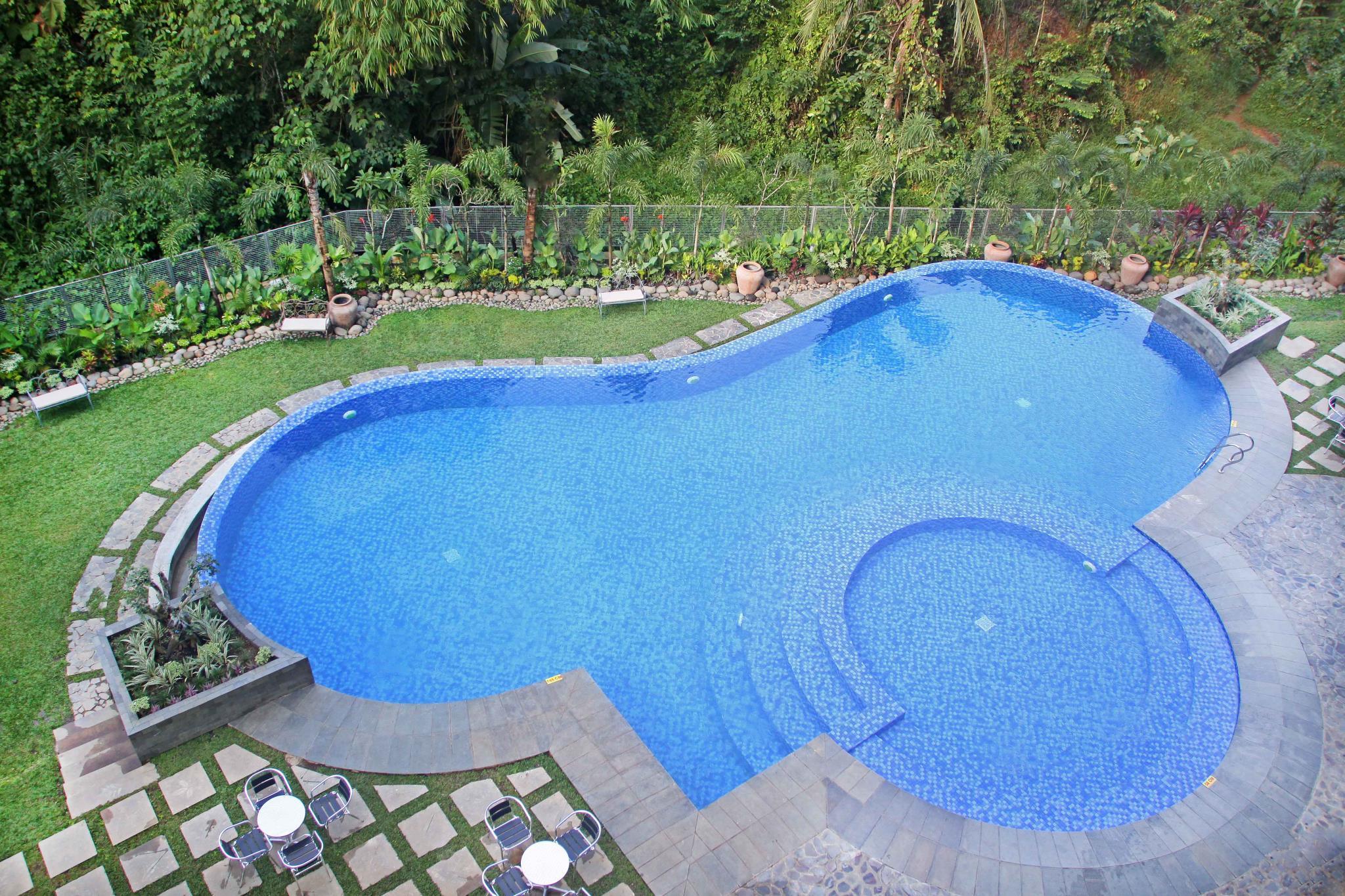 Famvida Hotel Lubuklinggau Ngoại thất bức ảnh