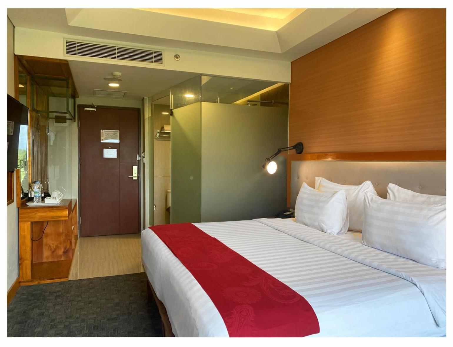 Famvida Hotel Lubuklinggau Ngoại thất bức ảnh