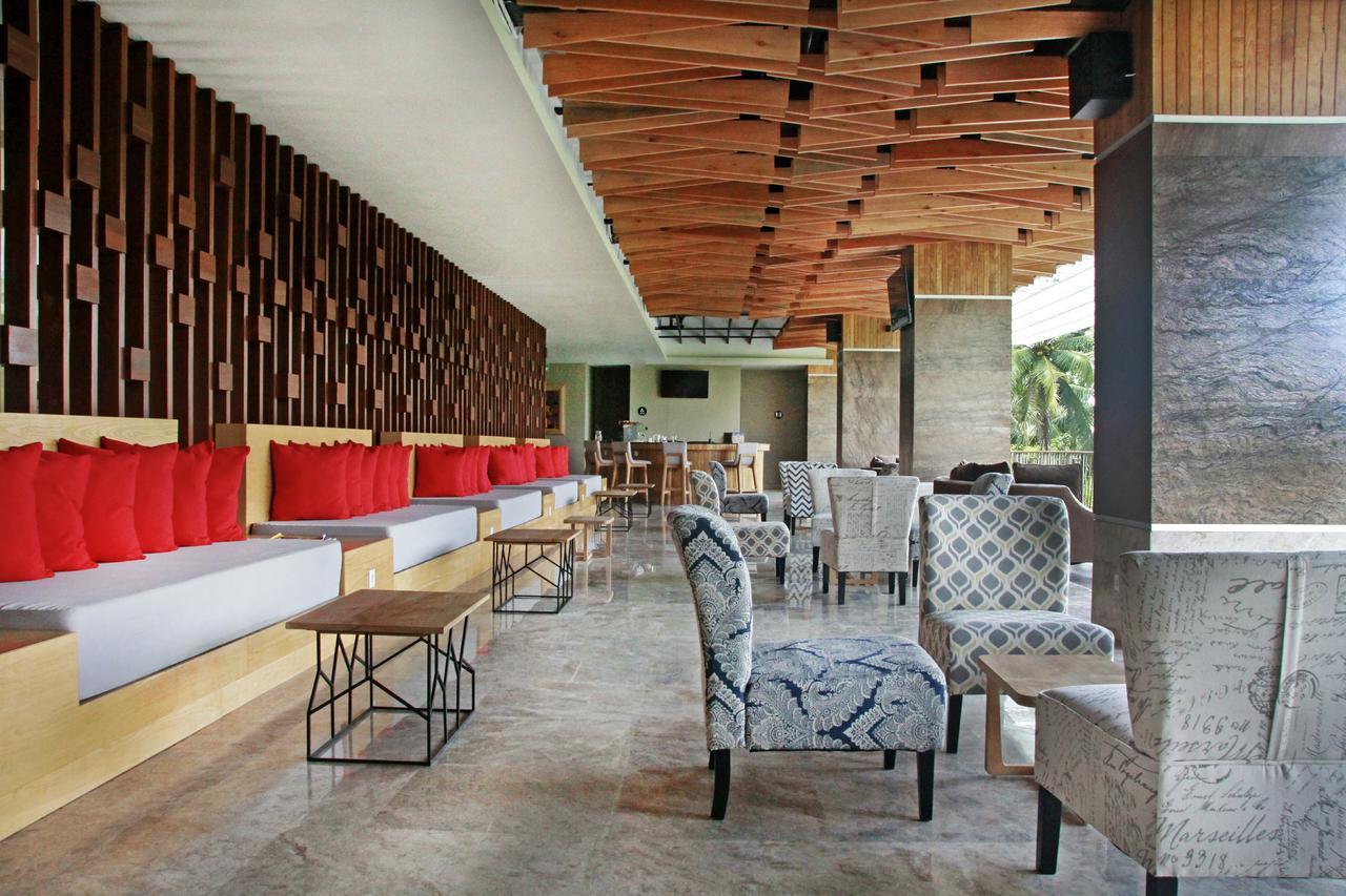 Famvida Hotel Lubuklinggau Ngoại thất bức ảnh