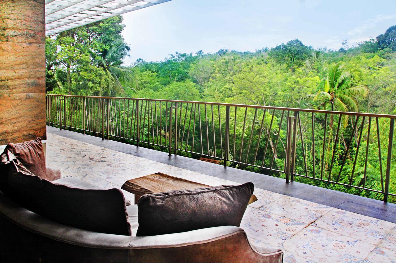 Famvida Hotel Lubuklinggau Ngoại thất bức ảnh