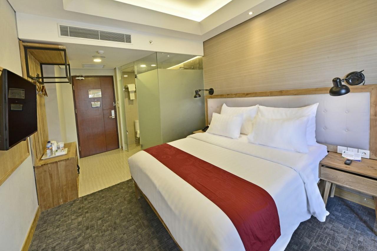 Famvida Hotel Lubuklinggau Ngoại thất bức ảnh