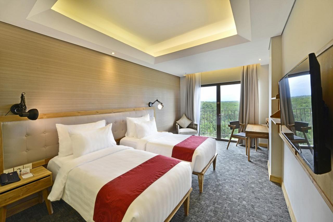 Famvida Hotel Lubuklinggau Ngoại thất bức ảnh