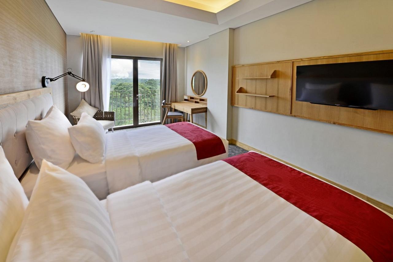 Famvida Hotel Lubuklinggau Ngoại thất bức ảnh